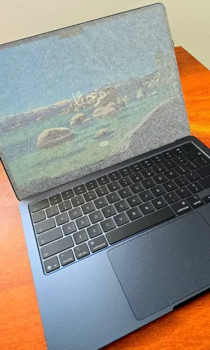 MacBook Air M5 (2026) - 13 Polegadas Meia-noite / Novo, Lacrado, Nunca Usado
