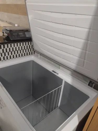 Vendo freezer reverse 220v