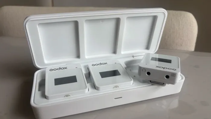 Kit Microfone De Lapela Sem Fio Godox Com Case E Carregador