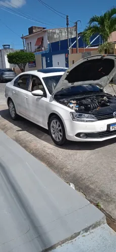 Volkswagen Jetta Comfortline 2.0 T.flex 8V 4P Tipt. 2014
