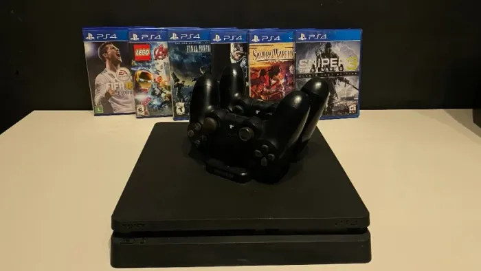 Ps4 Semi novo