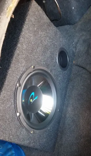 Caixa alto de 10 polegadas 250 rms duto 3 polegadas