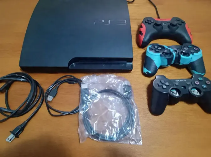 Aceito Oferta PS3 Slim 160GB Desbloqueado + Loja + Emulador SNES + 3 Controles<br><br>