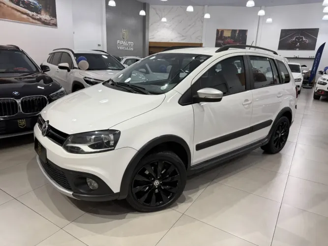 Volkswagen Spacecross 1.6 MI Total Flex 16V 2014