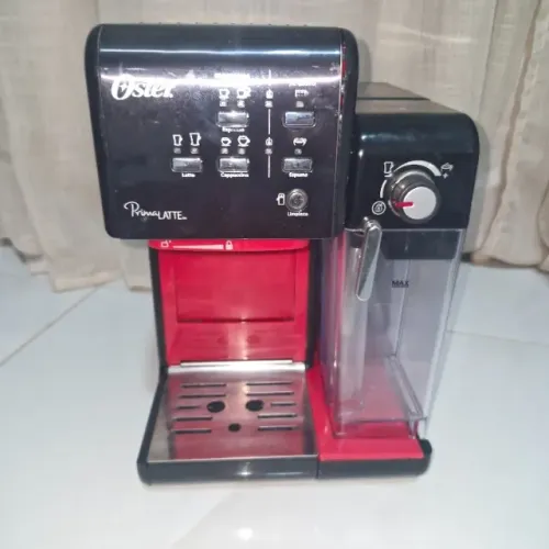 Cafeteira Oster PrimaLatte 2