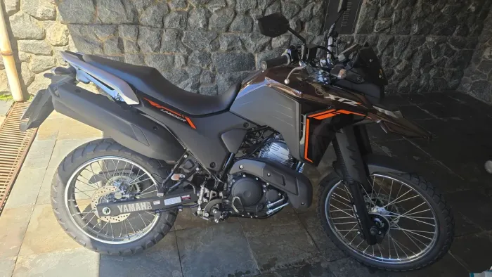VENDO MOTO LANDER 26/26 ZERO KM