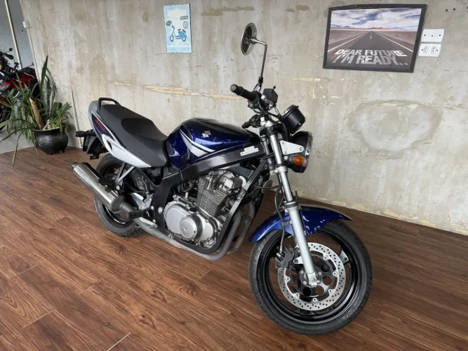 Suzuki Gs500e 2009