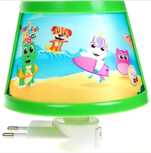 Abajur de Tomada LED Infantil Melhores Amigos Bivolt 110/220V Luz Noturna Quarto