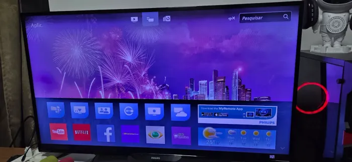 Smart TV Philips 40" Full HD - Ótimo Estado / Ideal para PC e Jogos (40PFG5100/78) 