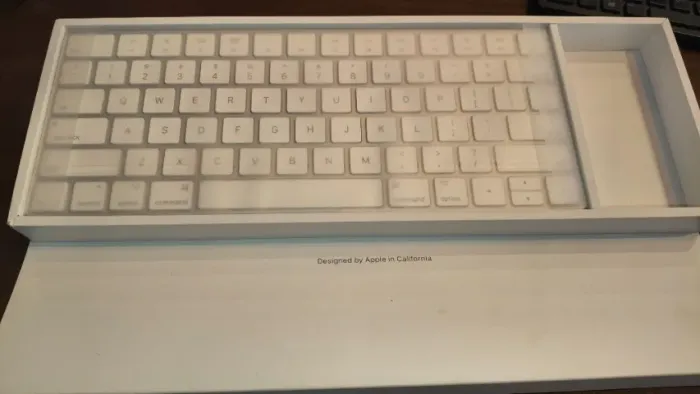 Teclado Apple in Califórnia original 