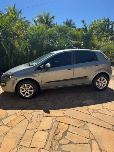 Fiat Punto Attractive Italia 1.4 F.flex 8V 5P 2015