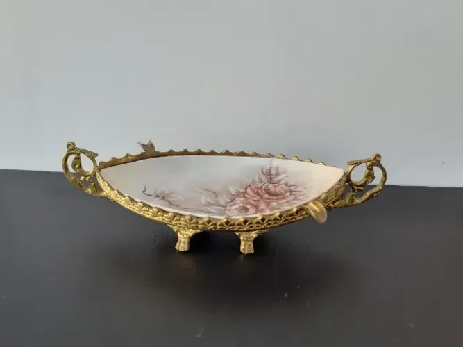 Antigo e Belíssimo de 1979 cinzeiro/Saboneteira feito em porcelana