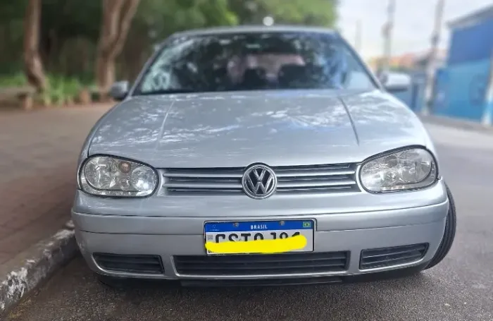 Volkswagen Golf 2.0/ 2.0 MI Flex Comfortline/ Sport 2000