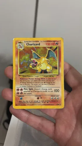 Carta Pokémon Charizard Base Set