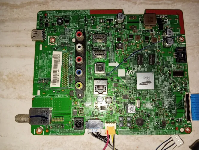 Placa TV Samsung UN32J4300AG