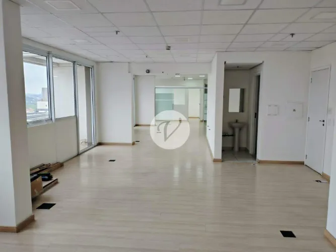 Conjunto Comercial de 133m² no Century Plaza Business | Estrutura Corporativa de Alto Padr