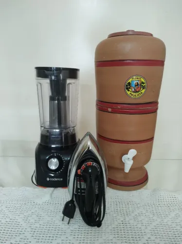 Kit desapego ( Liquidificador Cadence + Filtro de barro paulista + Ferro Black Decker)