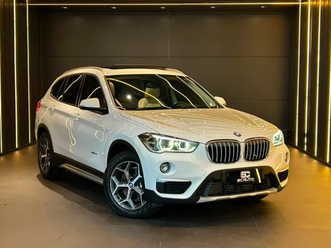 BMW X1 Sdrive 20I X-line 2.0 TB Active Flex 2018