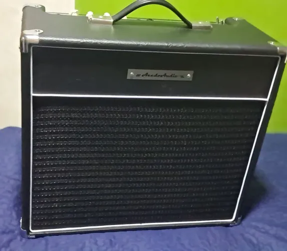AMPLIFICADOR 100%VALVULADO ACEDO AUDIO