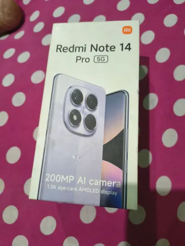 Celular novo na caixa