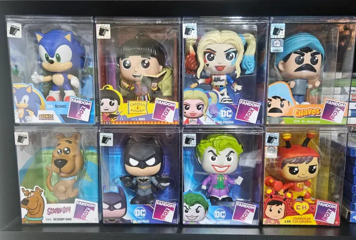 Action figure original licenciada personagens  valor unitário 