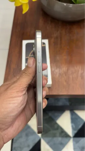 iPhone 16 Pro Max 256 GB - Excelente estado bateria 92%