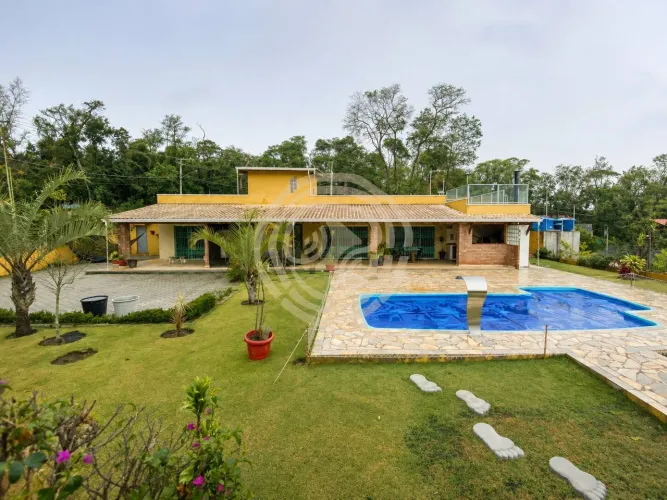 Chácara com Piscina no Bosque dos Palmares em Atibaia