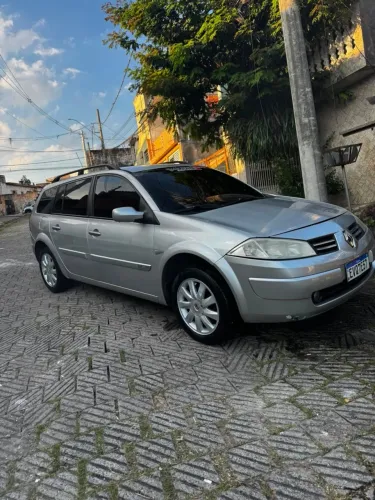 Renault Megane Grand Tour Dynam. Hi-flex 1.6 16V 2011