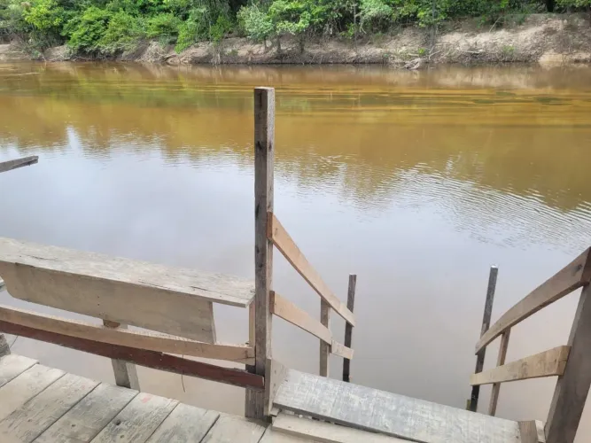 Lindo sitio com banho particular 