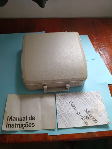 máquina Olivetti lettera 82 com manual de instrução original 