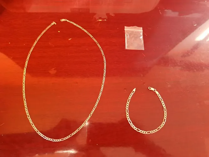 Cordão e pulseira de prata 