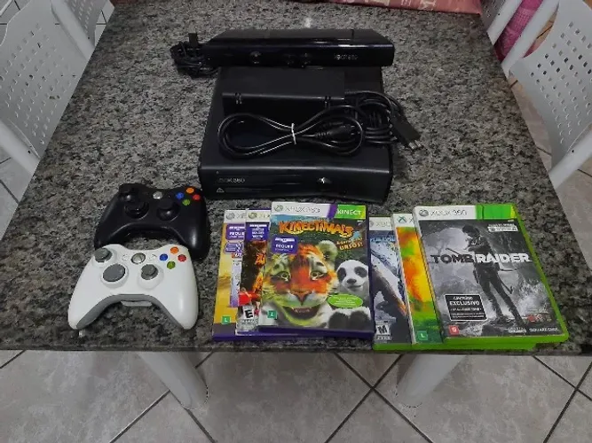 xbox 360 travado + kinect + 6 jogos + 2 controles