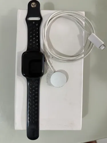 Apple Watch 8 45 mm GPS Celular*