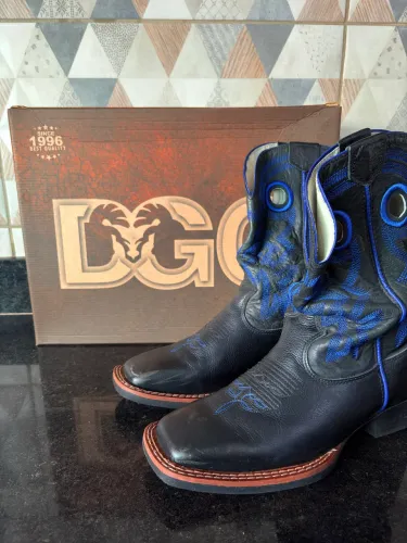 Bota DGO preta / azul