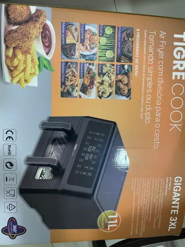 Air fryer com divisória para o cesto