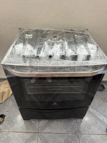 Fogão Electrolux mesa de vidro 5 bocas