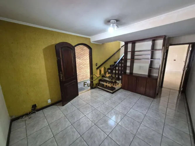 Sobrado com 3 dormitórios à venda, 160 m² por R$ 540.000,00 - Cidade das Flores - Osasco/S