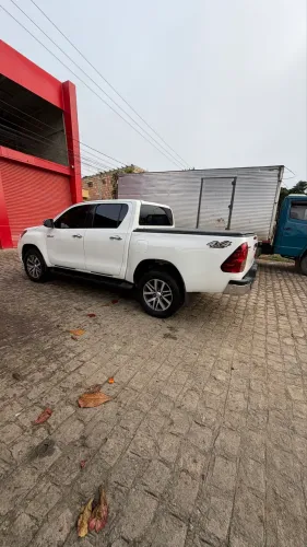 Toyota Hilux CD SRV 4X4 2.8 TDI Diesel Aut. 2019