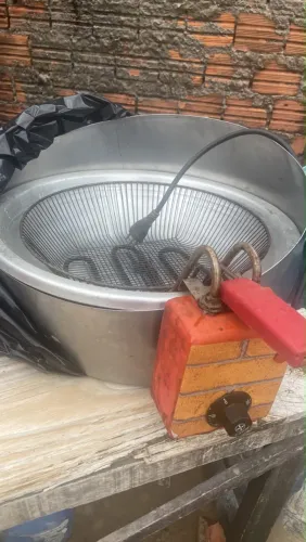 FRITADEIRA ELÉTRICA Progas 7L Tacho C/Cesto