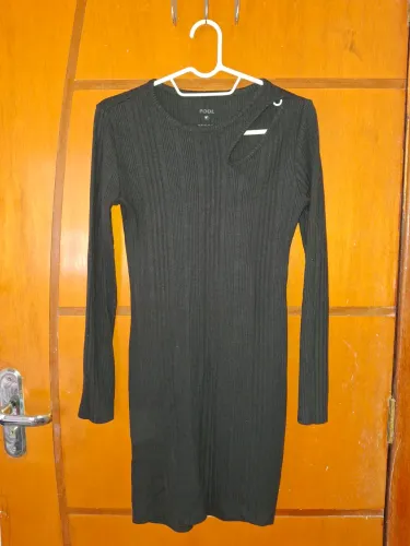 Vestido curto tubinho de mangas longas POOL/RIACHUELO tamanho P