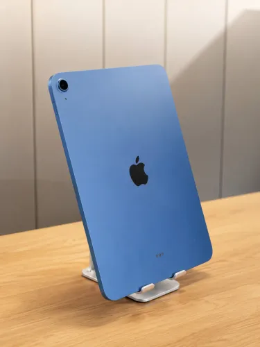 iPad 10ª Geração Azul 64GB + Capa com Teclado Bluetooth