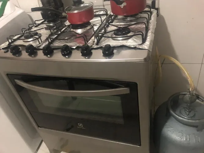 Fogão 5 boca Electrolux bivolt