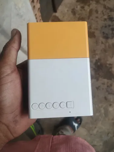 Vendo projetor de imagem simples   com USB, HDMI, Av SD 