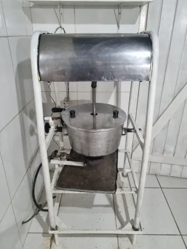 Vendo Masseira para salgadinhos