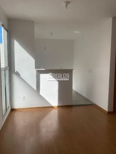 Apartamento com 2 Quarto(s) e 1 banheiro(s) para Alugar, 45 m² por R$ 1520 / Mês