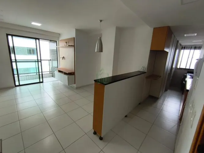 Apartamento à venda no Cordeiro, 3 quartos sendo 1 suíte, 1 vaga. (Edf. Maria Nina e Maria