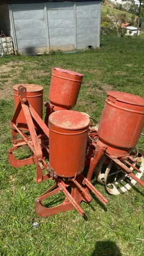 Plantadeira de trator
