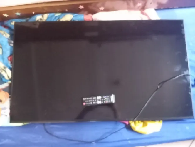 Tv com tela quebrada