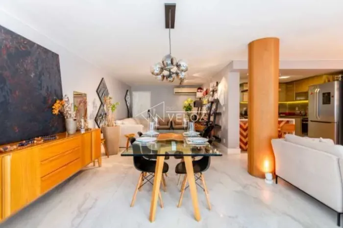 Apartamento - / Residencial / Gávea