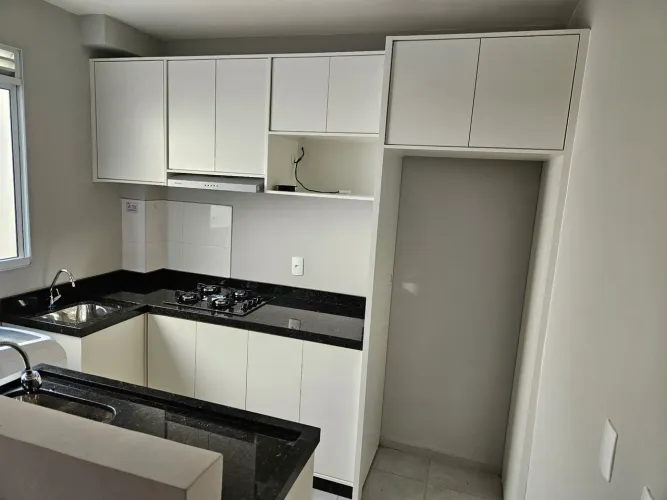 Apartamento Cozinha Mobiliada e Ar Condicionado em Forquilhas